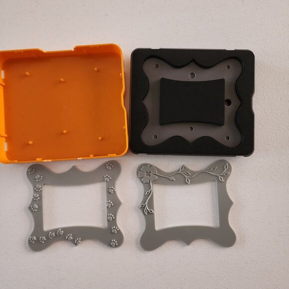 Fiskars Fuse Creativity System Medium Design Set Die-Cut & Letterpress Plates - Picture 4 of 6